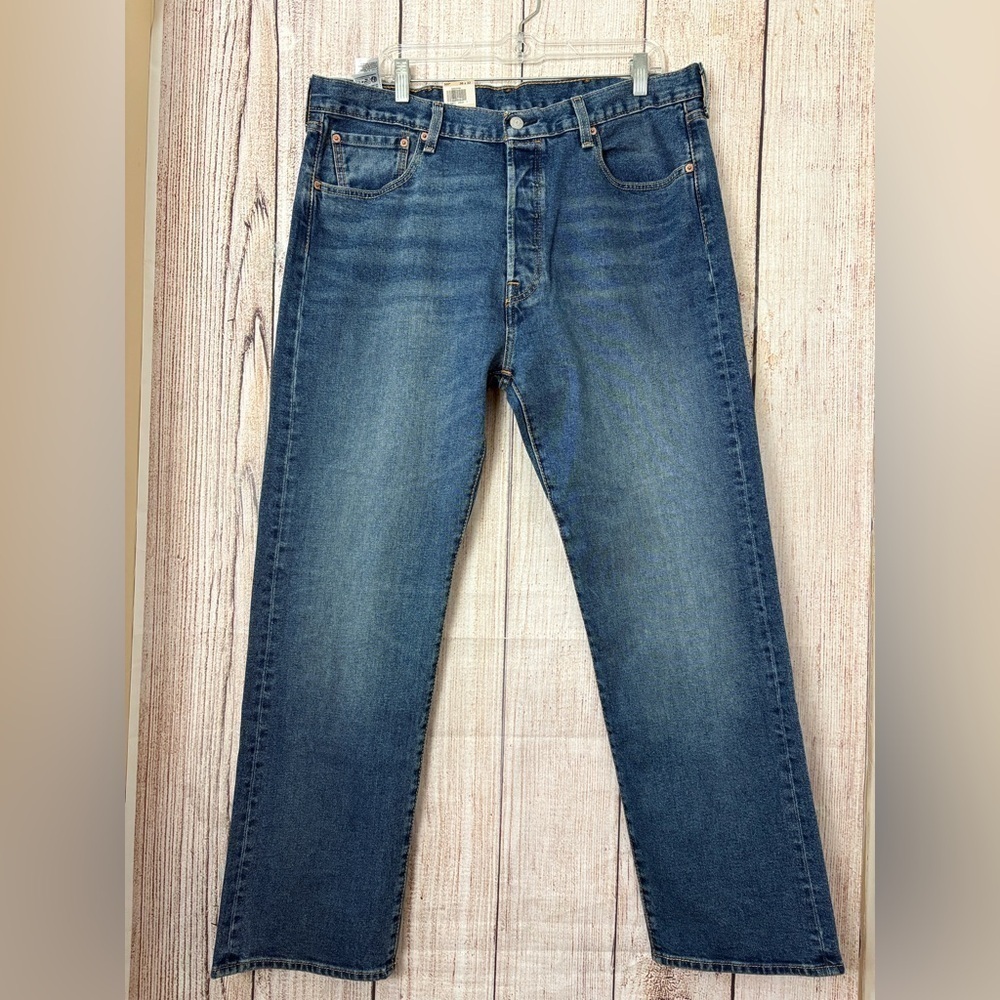 Levis Mens Original Straight Jeans size 38X32 - Picture 2 of 11